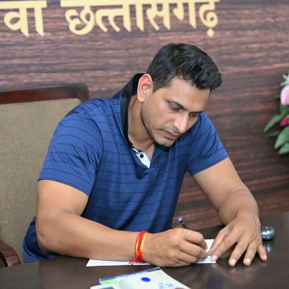 एक ही पते पर चल रही केमिकल फैक्ट्रियां:विधानसभा में जवाब से असंतुष्ट भिलाई विधायक देवेंद्र ने EOW को लिखा पत्र, जांच-कार्रवाई पर उठाए सवाल