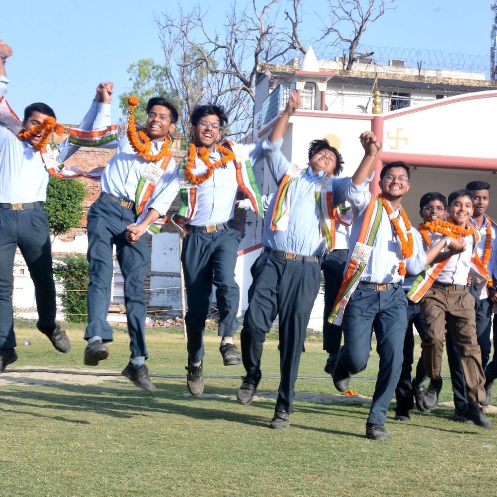 कानपुर को प्रदेश में 10वीं में चौथा..12वीं में 16वां स्थान:यूपी बोर्ड परीक्षा के रिजल्ट में सुधरी जिले की स्थिति