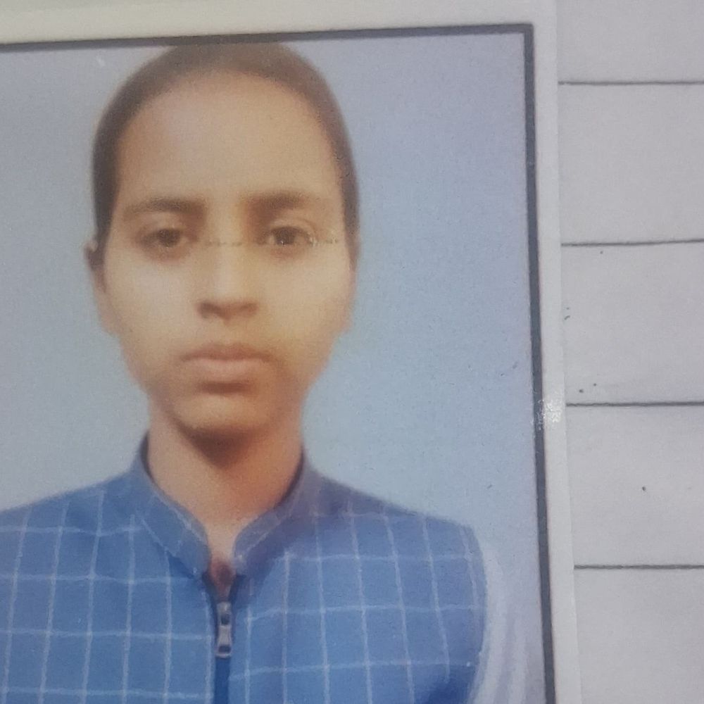 मेरठ की वंशिका बनीं 12वीं में जिला टॉपर:93.40% अंक किए हासिल, इंटरमीडिएट में 38,797 छात्रों ने दी थी परीक्षा