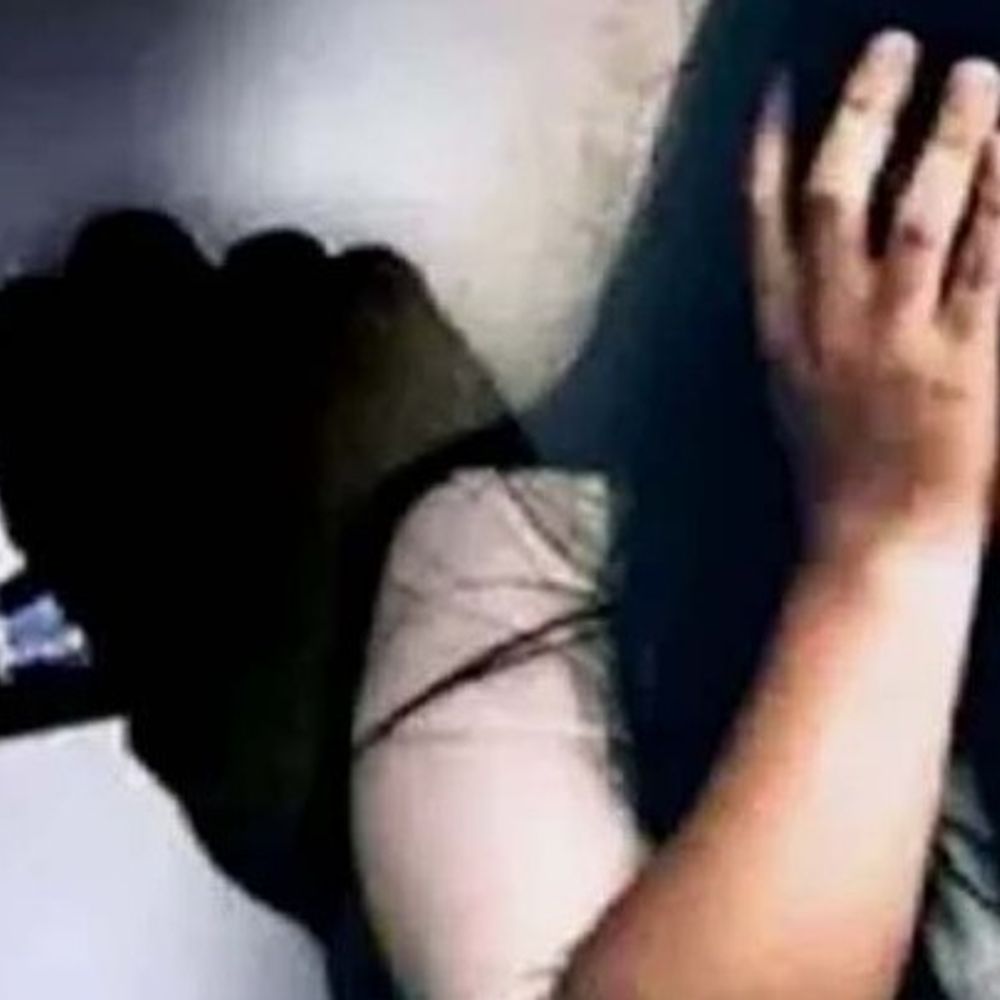 लखनऊ में होटल में बंधक बनाकर युवती से गैंगरेप,:अश्लील वीडियो बनाकर किया ब्लैकमेल; 7 नामजद समेत 5-6 अज्ञात पर केस