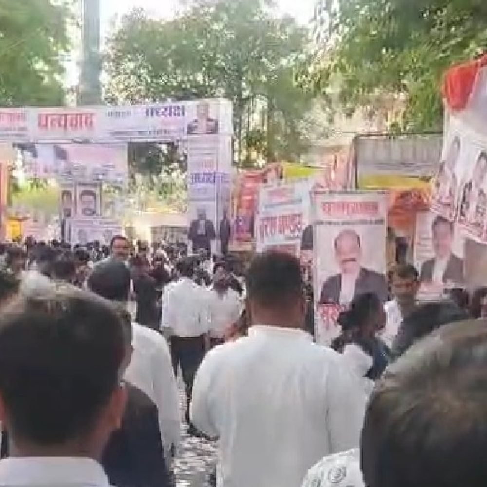 लखनऊ बार एसोसिएशन चुनाव में 1500 वोटों की गिनती पूरी:अध्यक्ष पद पर जीएन शुक्ला आगे, महामंत्री पर जितेंद्र यादव की बढ़त