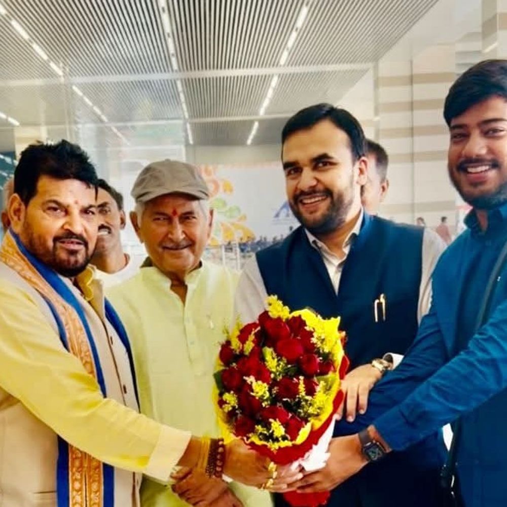 पूर्व सांसद बृजभूषण सिंह की राजनीतिक पार्टियों को चेतावनी:गोंडा में कहा- हम भार बन चुके हैं, एक बार कह दो मेरी जरूरत नहीं है, हम दिखा देंगे