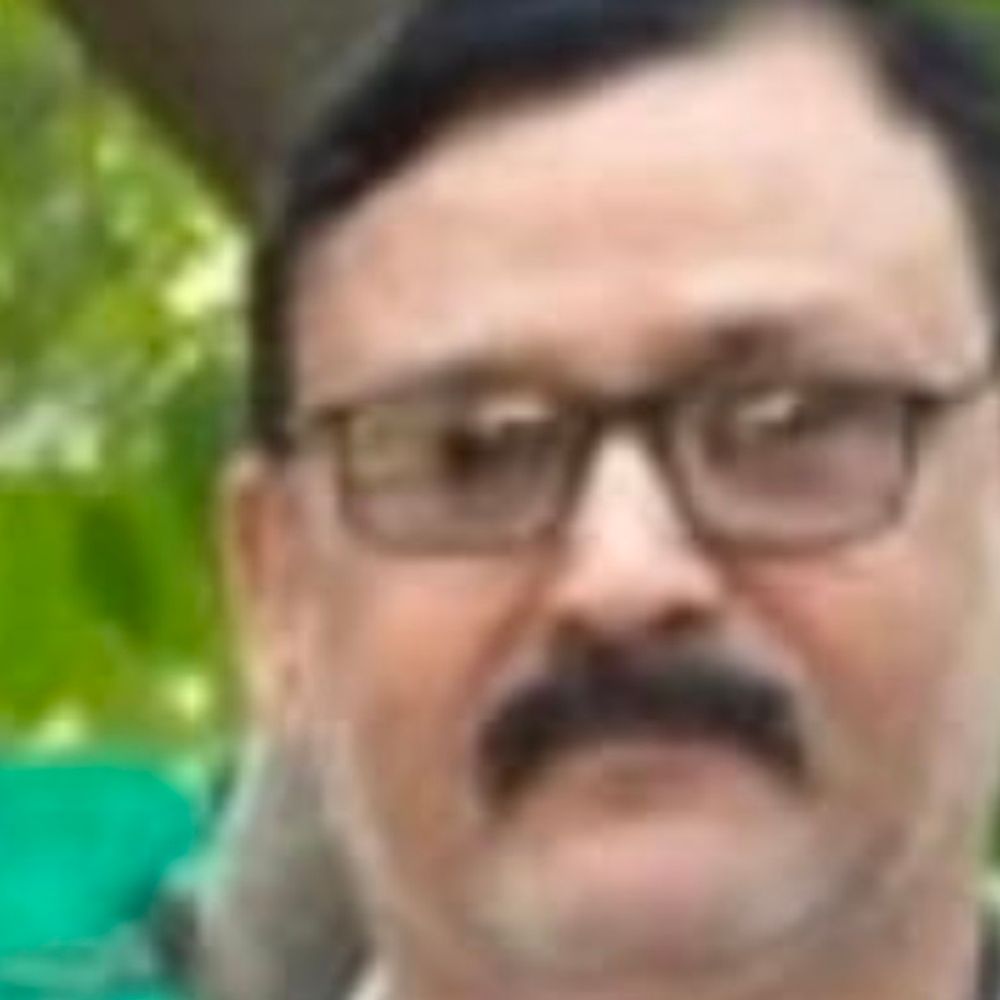 BEO अनिल झा के खिलाफ अबतक आए छह शिकायतें:जांच करेगी कमेटी, हरदोई DM की बैठक में नशे की आशंका पर मेडिकल भी