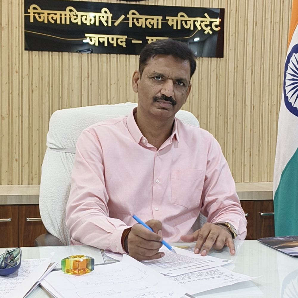 गेहूं खरीद में बोरे कम मिले तो होगी FIR:डीएम बोले- क्रय केंद्रों का आकस्मिक निरीक्षण करें; किसानों को लौटाने पर कार्रवाई होगी