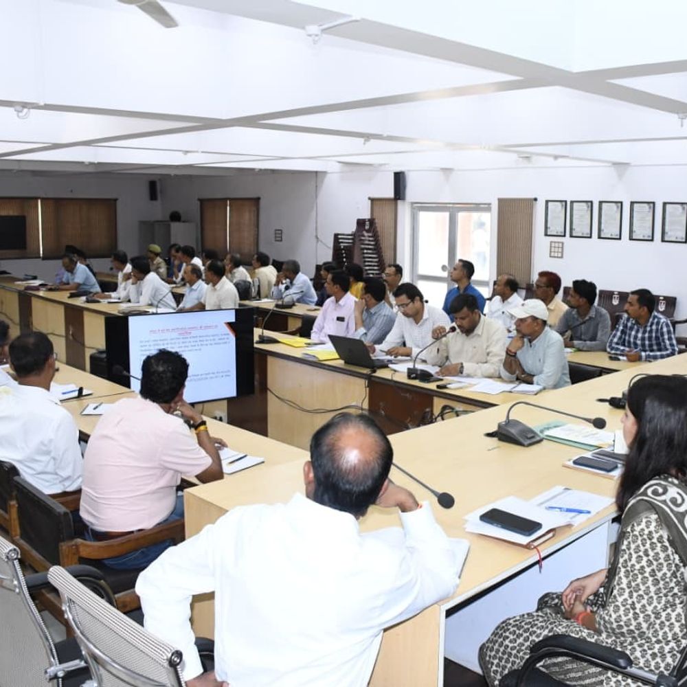 कन्नौज में होमगार्ड इनरोलमेंट परीक्षा 25 से शुरू:8 केंद्रों पर होगी तीन दिवसीय परीक्षा, DM-SP ने की तैयारियों की समीक्षा