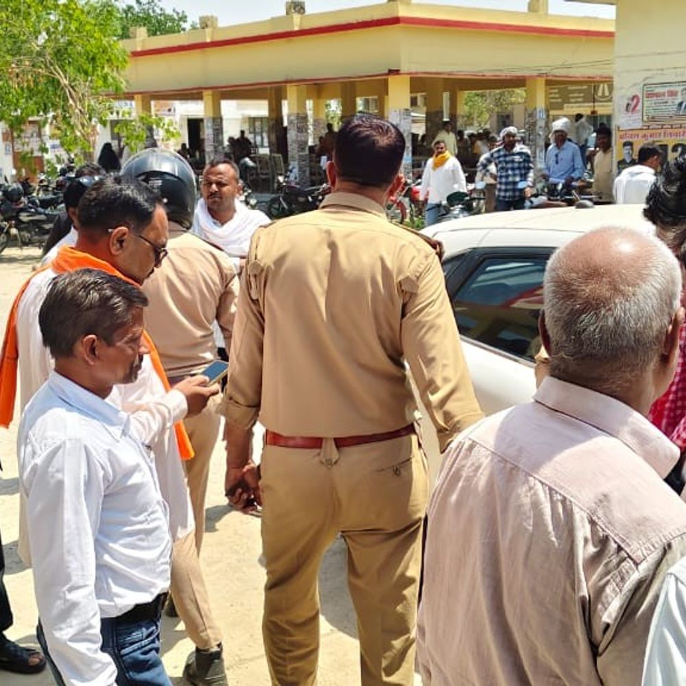 अमेठी तिलोई तहसील में अधिवक्ताओं के बीच मारपीट:पुराने पैसे के लेनदेन को लेकर हुई, तीन घायल अस्पताल में भर्ती