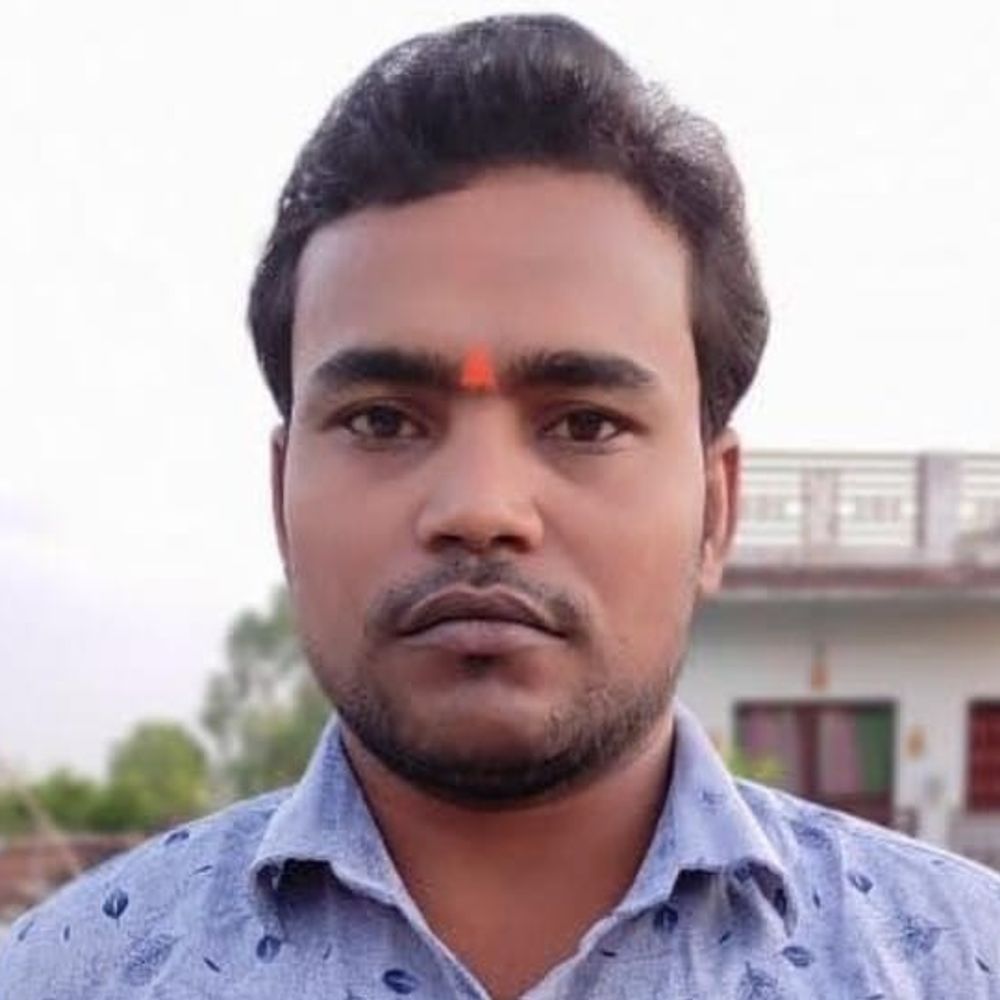 गोरखपुर में ऑटो चालक राप्ती नदी में डूबा:तलाक के बाद शादीशुदा महिला के साथ रहता था, तलाश में जुटी SDRF टीम