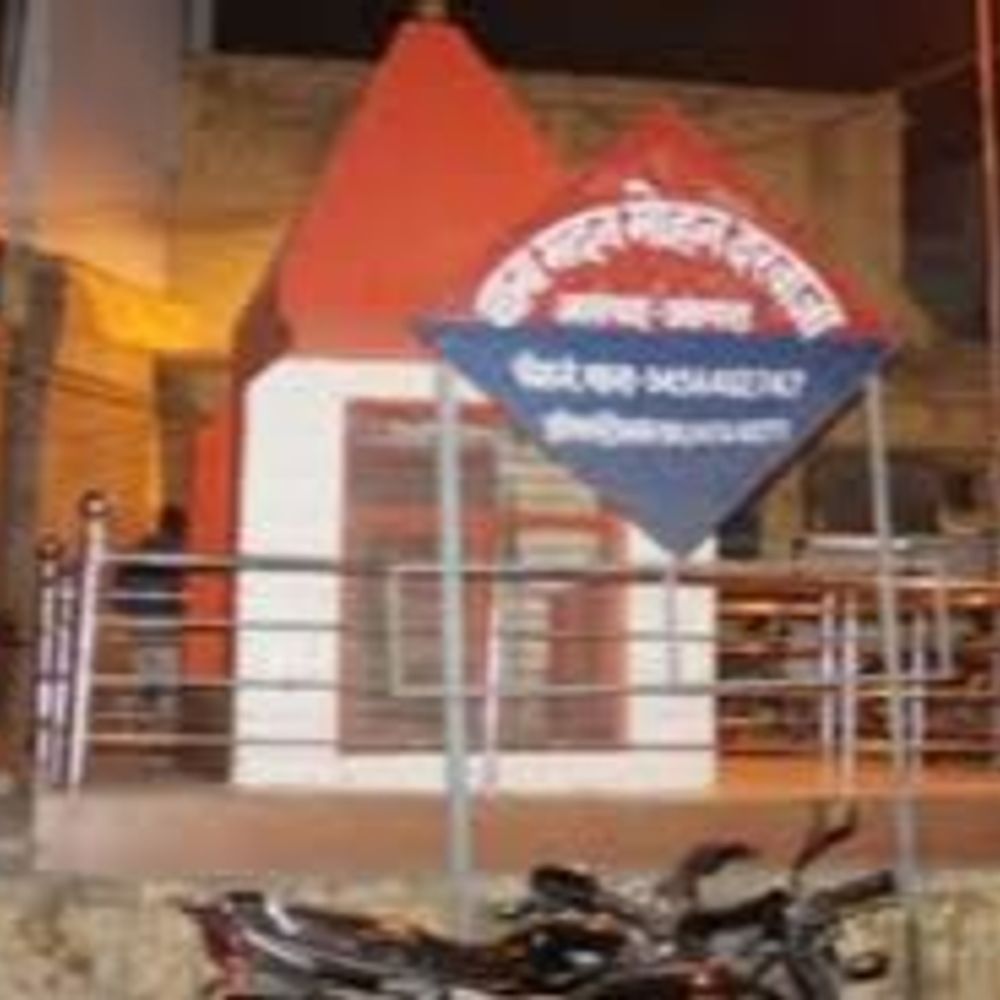 ठेल न हटाने पर कार चालक ने विक्रेता को पीटा:इलाज के दौरान हुई मौत,फरार आरोपी की तलाश जारी