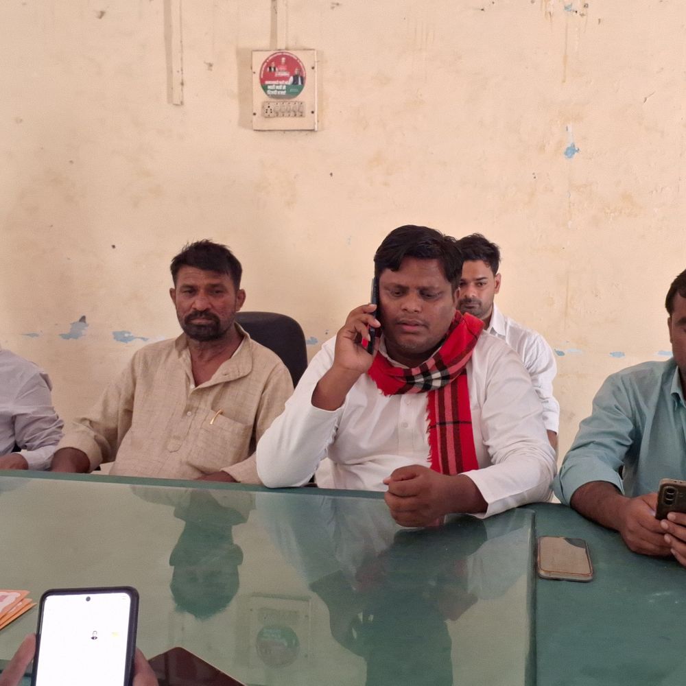 सपा नेताओं ने पुलिस कार्रवाई पर उठाए सवाल:कहा- 46 नामजद में 40 यादव, थाने में सपा नेता की पिटाई का आरोप