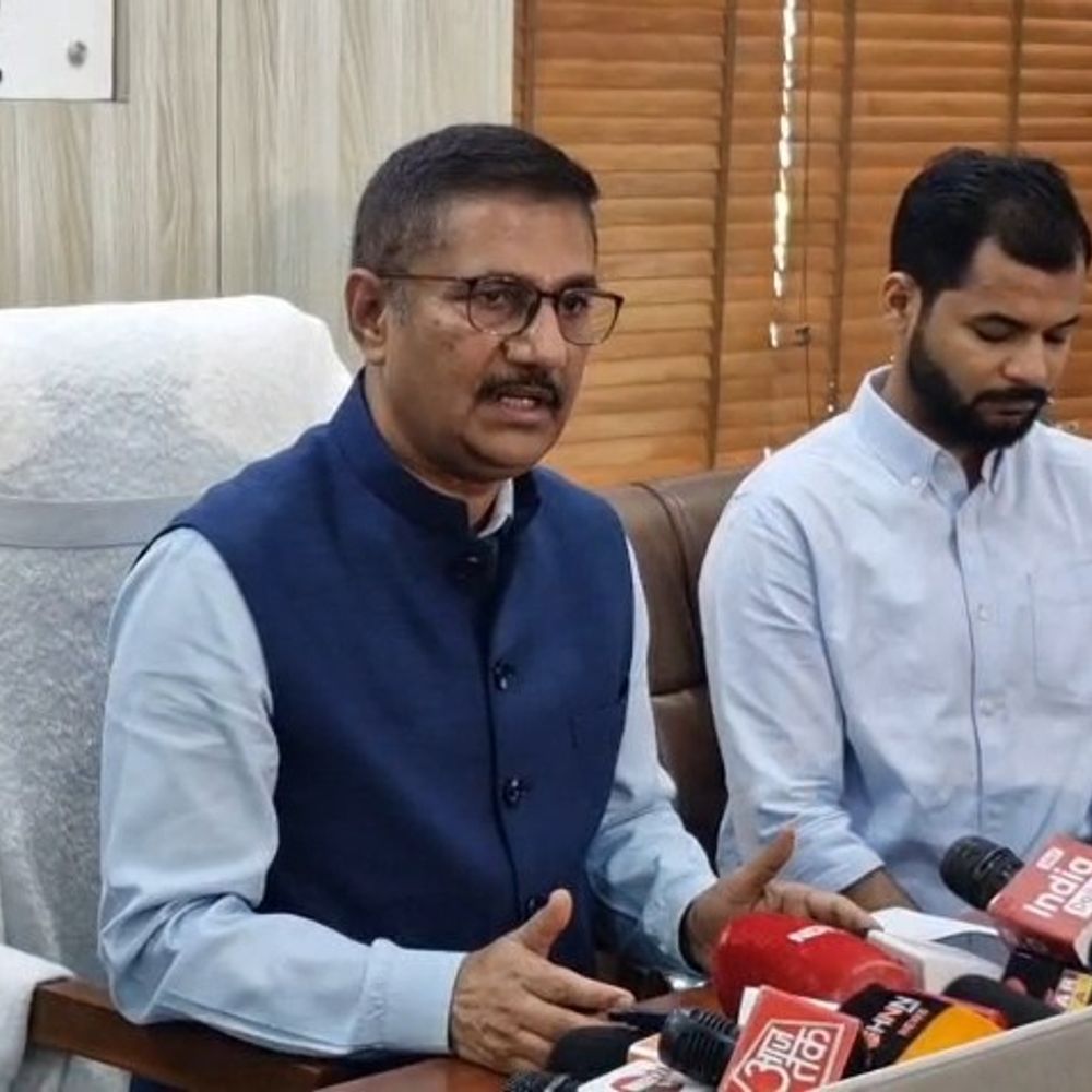 यमुना प्राधिकरण के 25 साल पूरे:जेवर एयरपोर्ट से मिली रफ्तार, 50 हजार करोड़ निवेश और 4 लाख रोजगार की उम्मीद