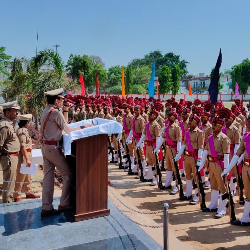 उन्नाव में पासिंग आउट परेड की रिहर्सल:SSP ने व्यवस्थाओं का निरीक्षण किया, 26 अप्रैल को उन्नाव पुलिस को मिलेंगे 867 सिपाही