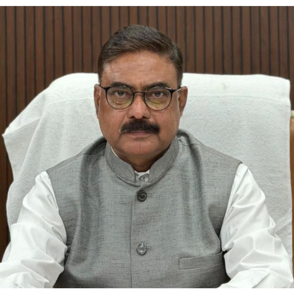 तापमान बढ़ते ही वाराणसी में स्वास्थ्य महकमा अलर्ट:CMO ने जारी की अपील, बोले - शरीर में न होने दें पानी और नमक की कमी