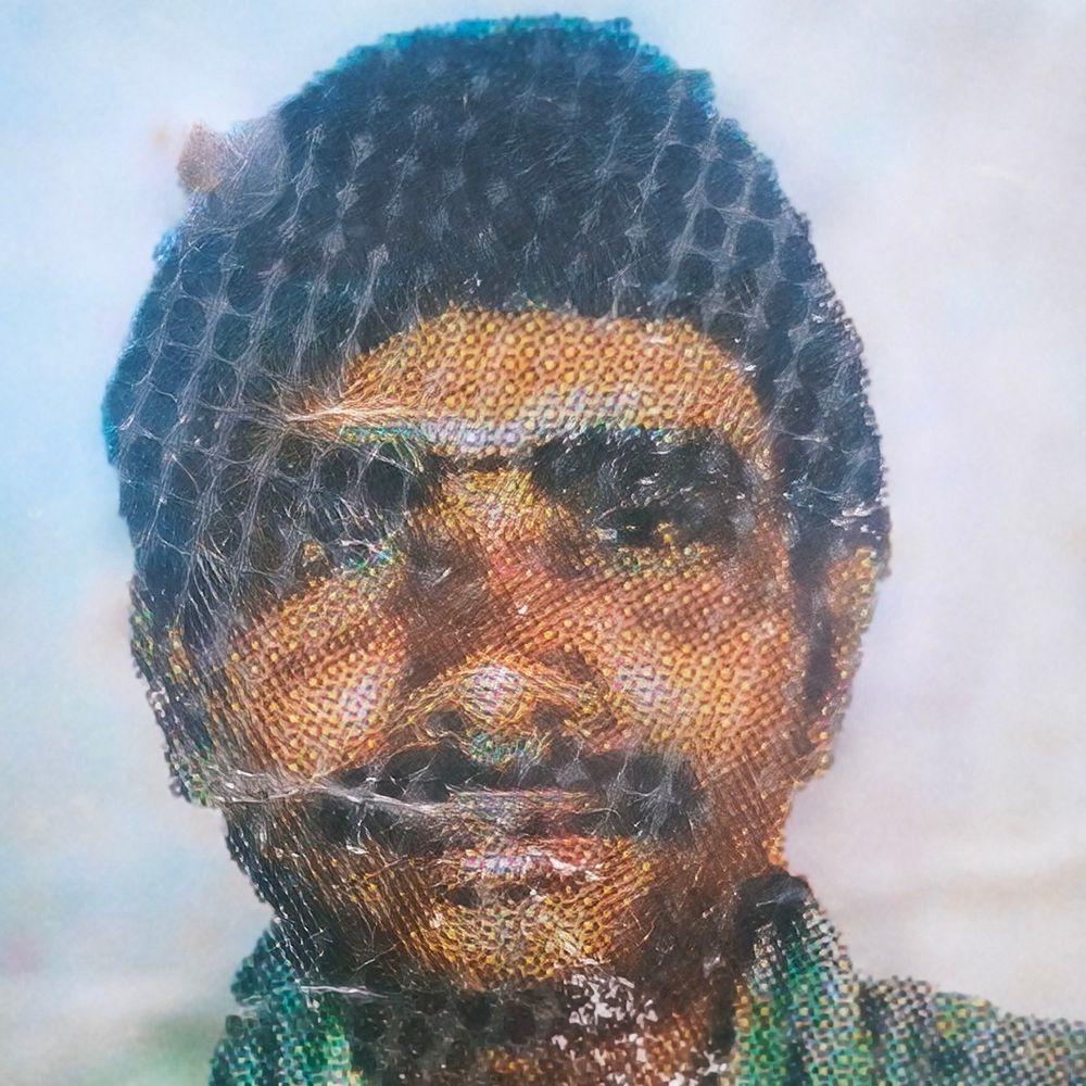 रिक्शे पर लिखे नंबर से हुई शव की पहचान:पुलिया के पास पड़ी मिली थी बॉडी, किराए पर रिक्शा चलाते थे