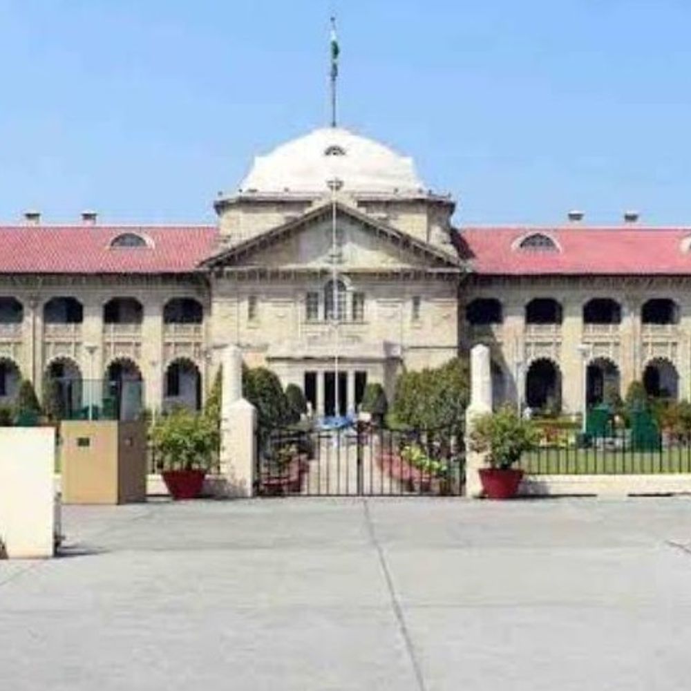 बिना टिकट ले जाने वाले बस कंडक्टर की बर्खास्तगी बरकरार:59 यात्रियों को बिना टिकट सफर कराया, याचिका खारिज