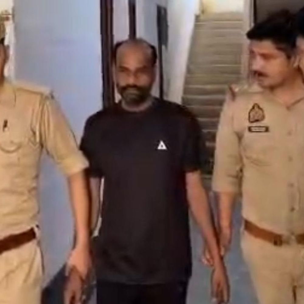 अशरफ के गनर हत्याकांड में राशिद दुर्रानी गिरफ्तार:25 हजार के इनामी को सैदपुर से पकड़ा, आसिफ दुर्रानी का सुराग मिला