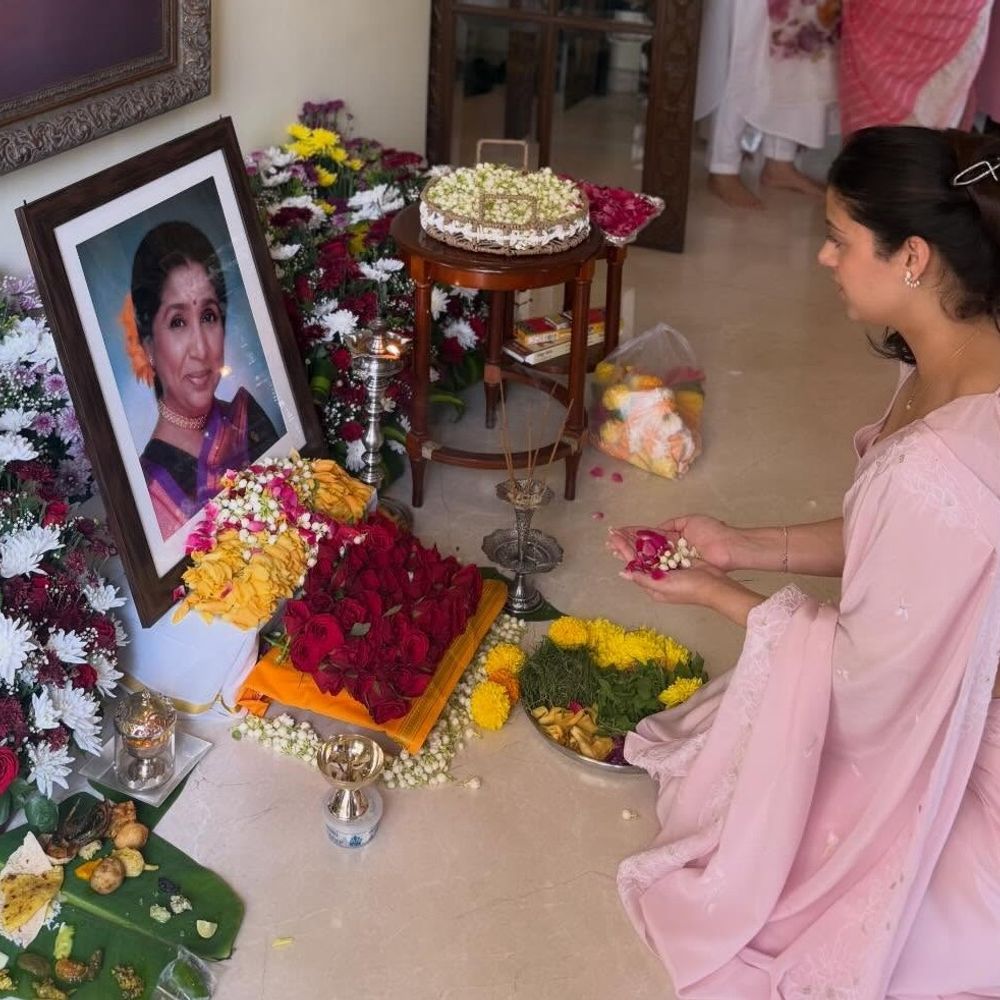 आशा भोसले को पोती जनाई भोसले ने दी श्रद्धांजलि:  लिखा- यह आखिरी राज जिसे हम साथ साझा कर रहे, इससे पहले कि आप विदा हो जाएं