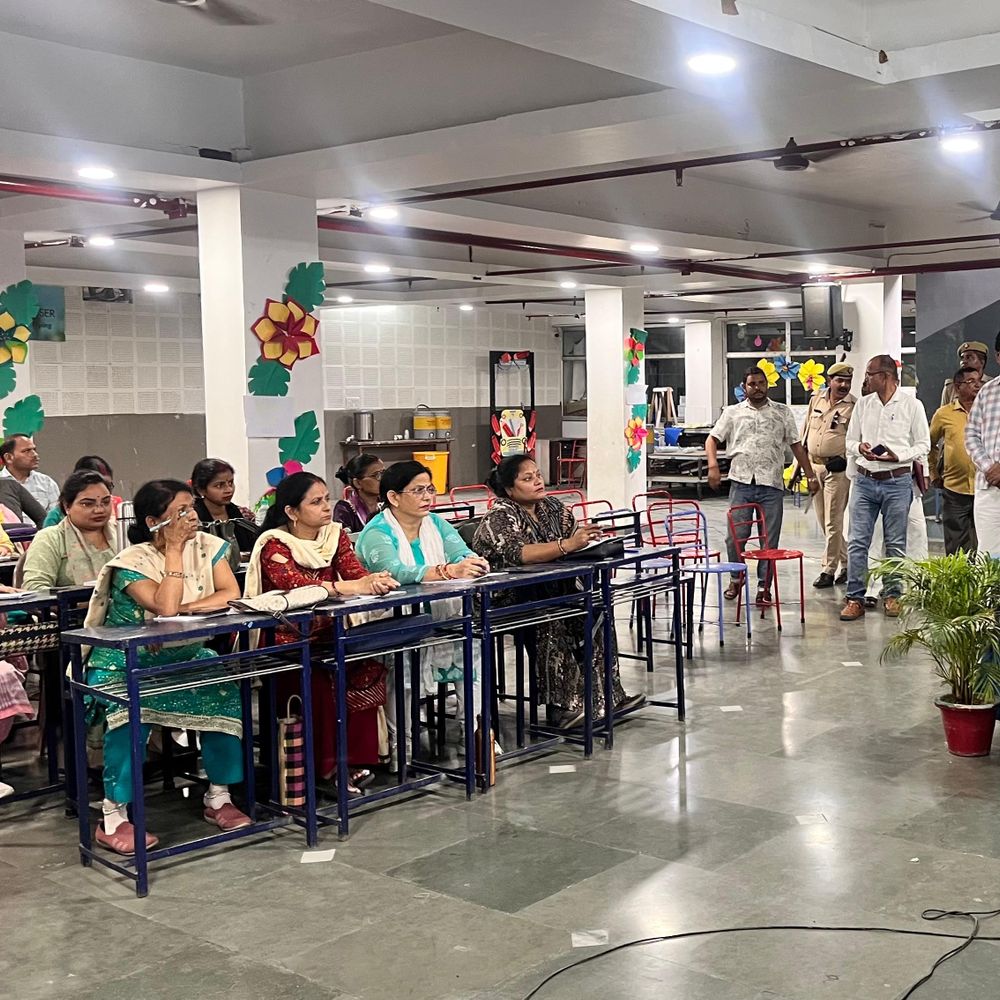 जनगणना प्रशिक्षण से अनुपस्थित कार्मिकों पर होगी कार्रवाई:लखीमपुर-खीरी में एडीएम ने लिया कड़ा रुख, प्रशासन सख्त