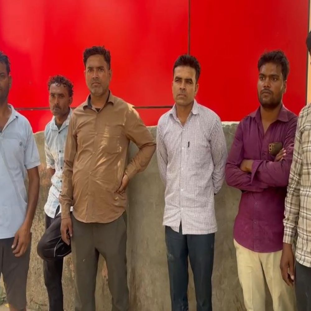 बाइक सवार 3 युवकों को अज्ञात वाहन ने मारी टक्कर:आगरा के 2 युवकों की मौत, होमगार्ड की परीक्षा देने जा रहे थे