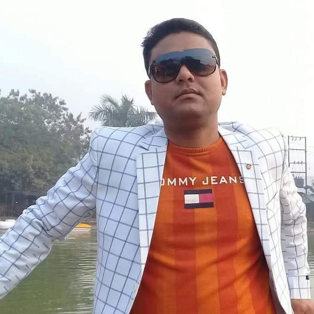 गोंडा में महिला टीचर से छेड़छाड़ का आरोपी शिक्षक निलंबित:बीईओ की शिकायत पर BSA ने कार्रवाई की; पहले से ही आरोपी पर केस दर्ज