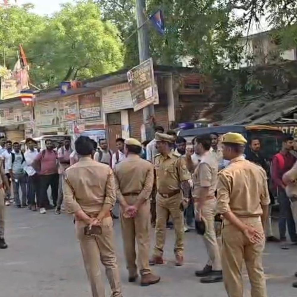 हमीरपुर में होमगार्ड भर्ती परीक्षा शुरू, 11 हजार अभ्यर्थी शामिल:चार केंद्रों पर तीन दिन, दो पालियों में होगी परीक्षा; ठहरने का भी इंतजाम