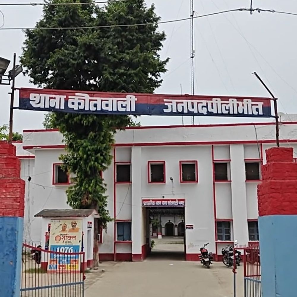 पीलीभीत में युवक ने फंदा लगाकर आत्महत्या की:नशे का आदी था, घरेलू कलह बनी मौत की वजह