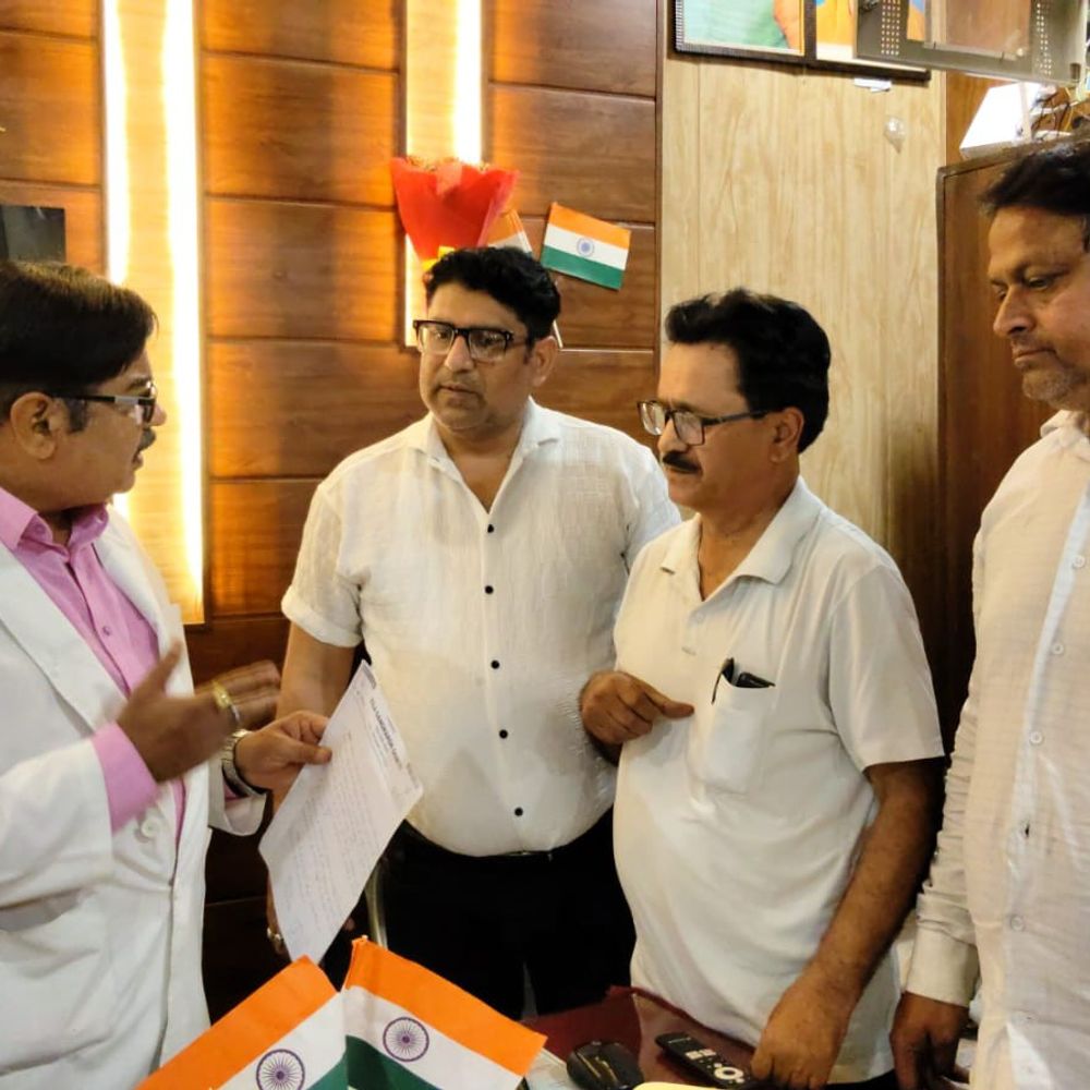 संभल जिला अस्पताल में स्वास्थ्य सेवाएं ठप:अल्ट्रासाउंड और हेपेटाइटिस जांच बंद, मरीज परेशान