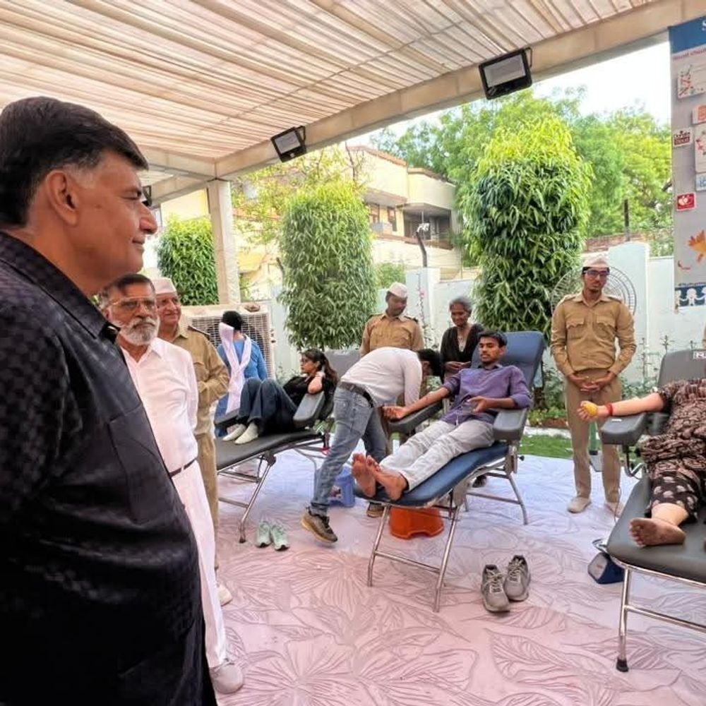 संत निरंकारी सत्संग भवन:रक्तदान शिविर में जुटा 500 यूनिट ब्लड, सेवादारों और युवाओं ने बढ़-चढ़कर दिया योगदान