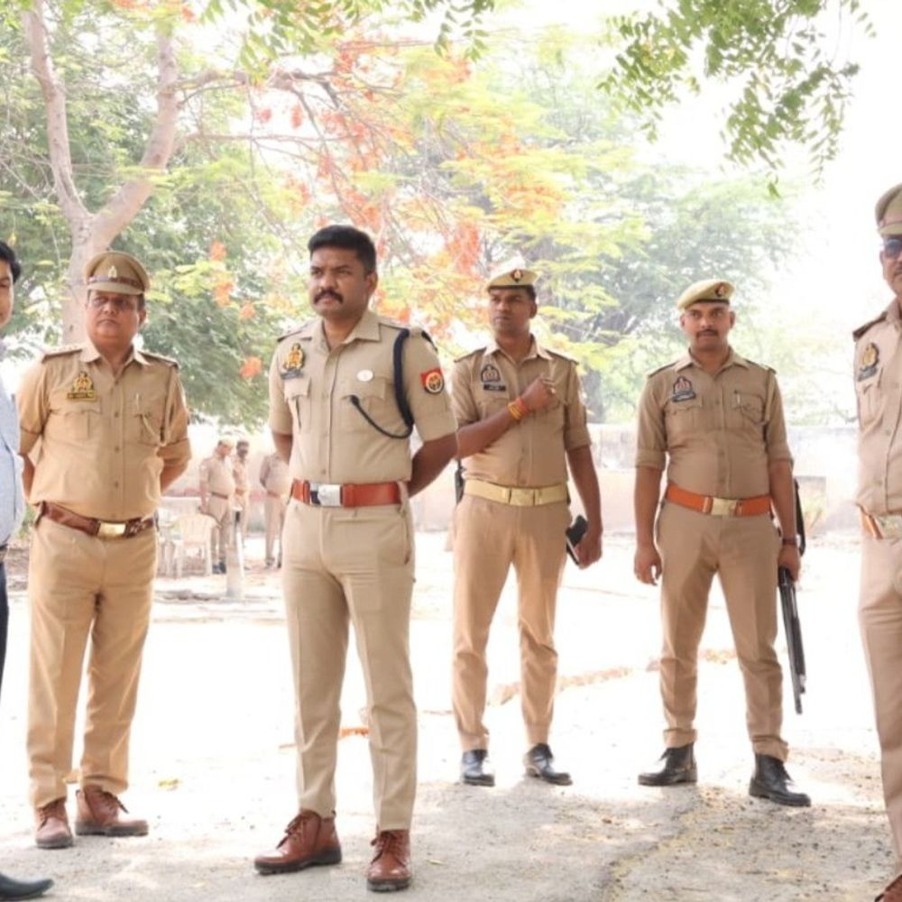 अमेठी में होमगार्ड भर्ती परीक्षा का पहला दिन समाप्त:75 प्रतिशत से अधिक परीक्षार्थियों ने दी परीक्षा, सुरक्षा के रहे पुख्ता इंतजाम