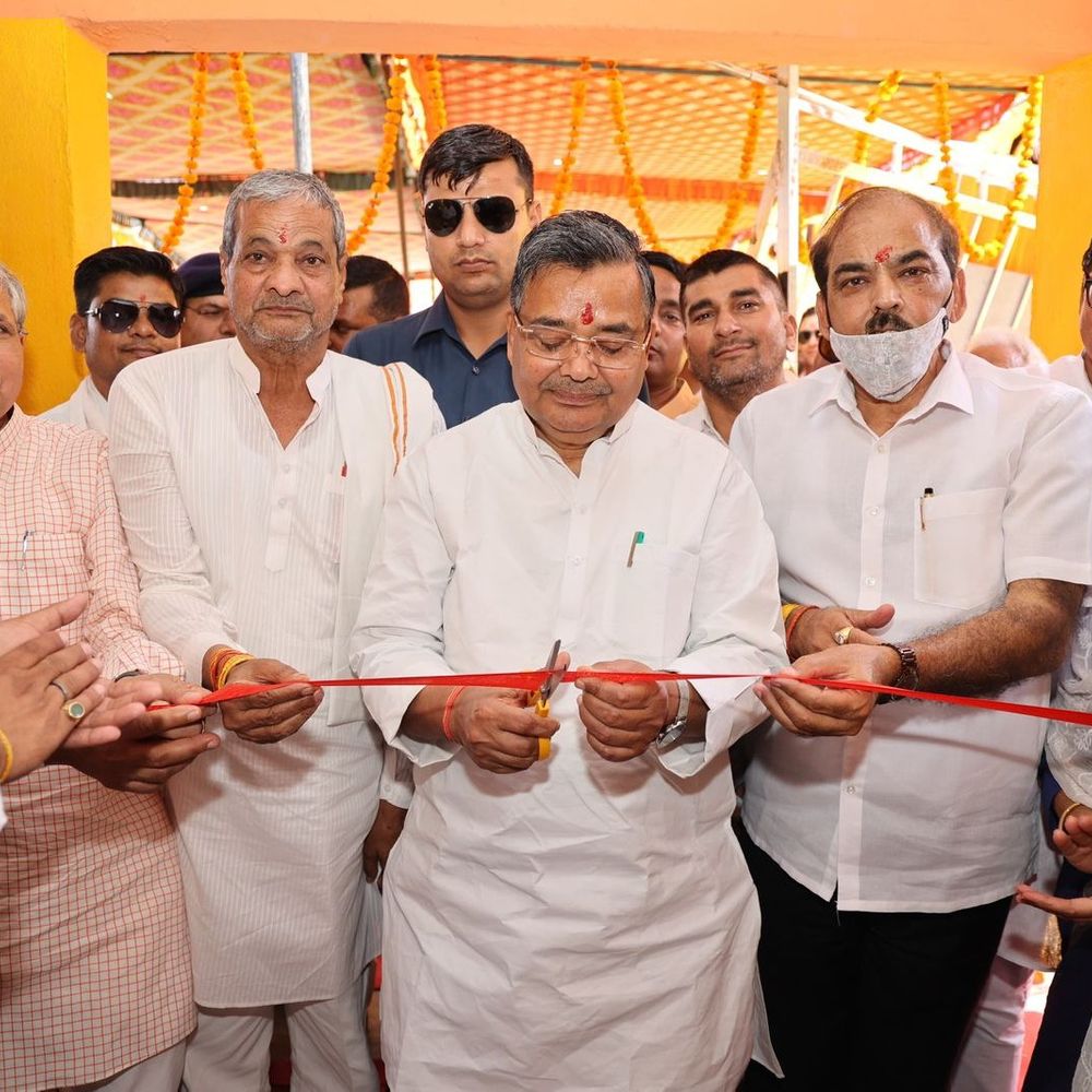 मंत्री जयवीर सिंह ने 4 बी-पैक्स का उद्घाटन किया:सहकारिता क्षेत्र में मजबूती, किसानों को फार्मर आईडी बनवाने की अपील