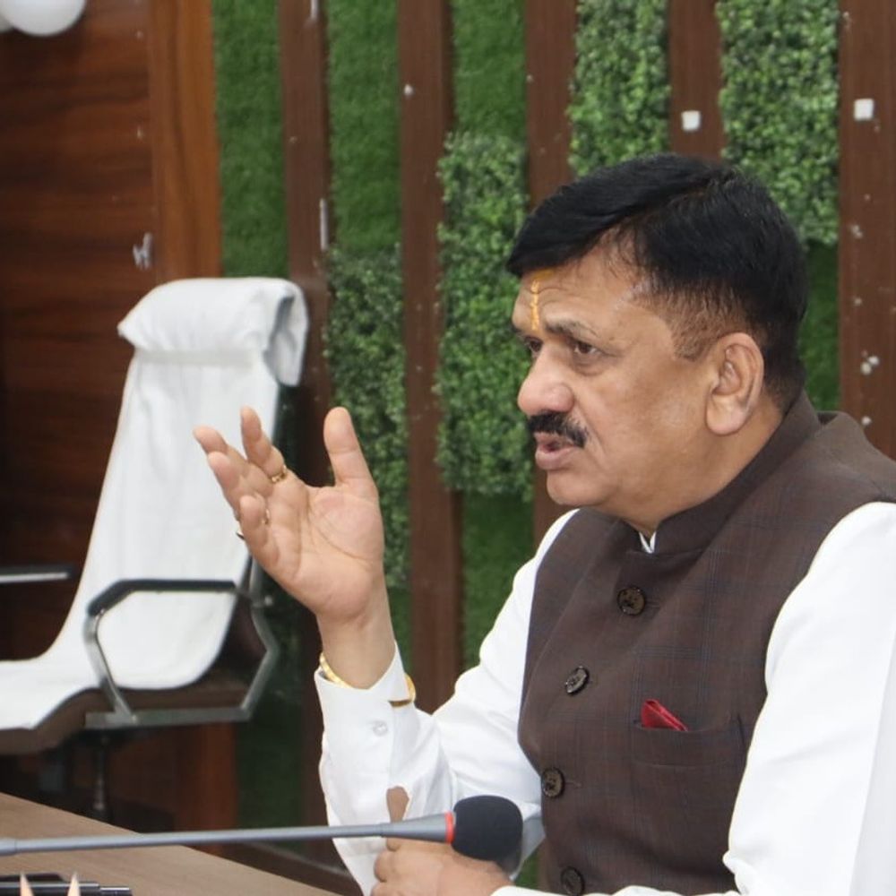 जौनपुर में भीषण गर्मी, न्यायालयों का समय बदला:DM ने 1 मई से 30 जून तक नई व्यवस्था लागू की