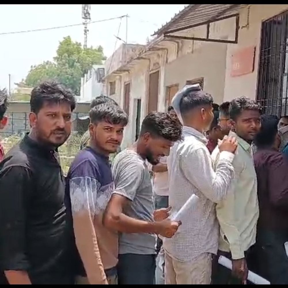 मुरादाबाद में होमगार्ड भर्ती परीक्षा की पहली पाली संपन्न:अभ्यर्थियों ने बताया प्रश्नपत्र दरोगा स्तर का, कई सवाल कठिन