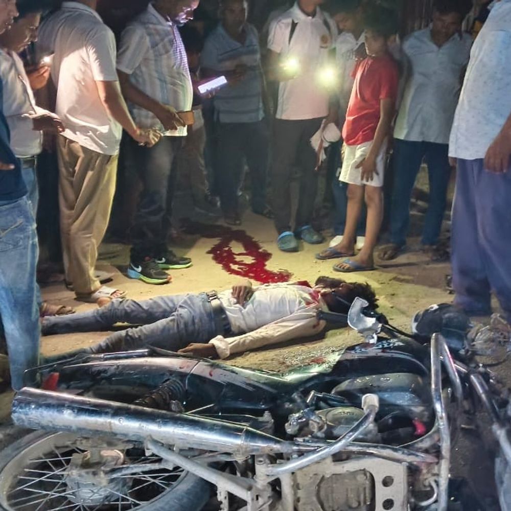 बदायूं में ऑटो की टक्कर से राजमिस्त्री की मौत:वजीरगंज में हुआ हादसा, चालक ऑटो लेकर फरार