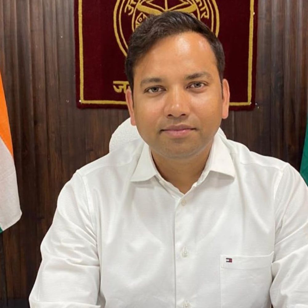 भदोही में स्कूल चलो अभियान: औराई ने बनाया रिकॉर्ड:2026-27 सत्र में 5374 नामांकन, प्रदेश में सर्वोच्च स्थान