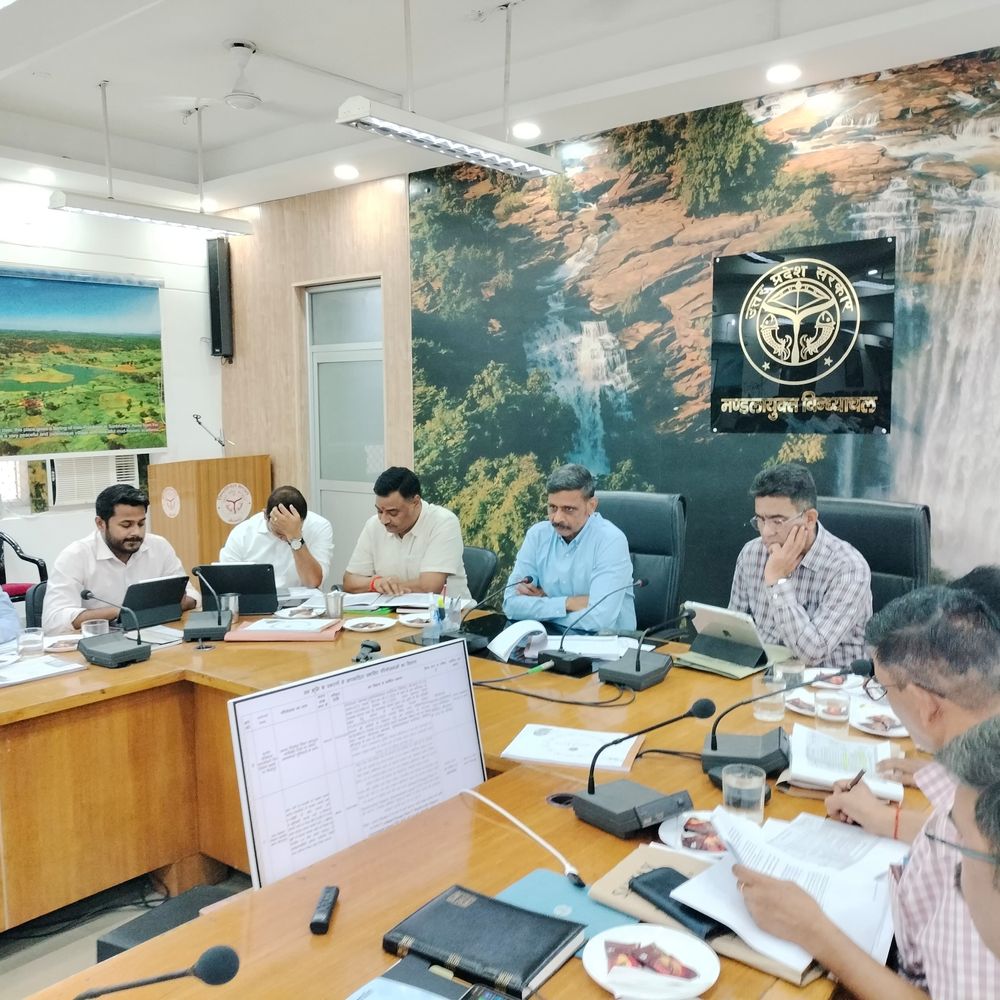 कमिश्नर राजेश प्रकाश ने जताई नाराजगी, दिया अल्टीमेटम:'ए' श्रेणी न मिलने पर कठोर कार्रवाई की चेतावनी