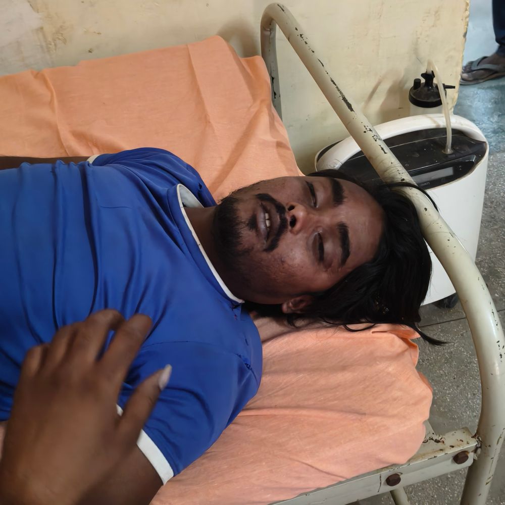 घर में पंखा लगाते समय युवक को लगा करंट, मौत:आगरा में ठीक कराकर लाए पंखे को चालू करते ही हुआ हादसा, डॉक्टर ने किया मृत घोषित