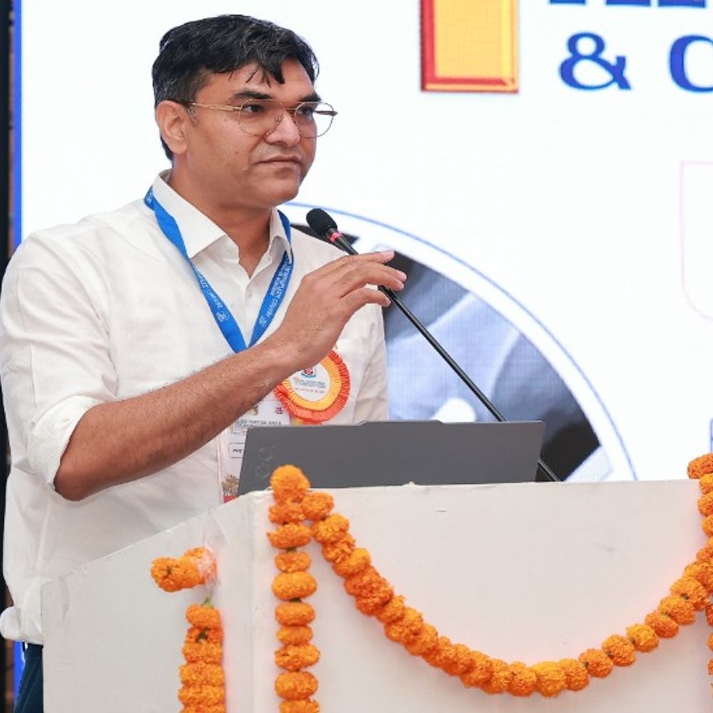 KGMU- पार्शियल नी रिप्लेसमेंट से 20 को मिली नई जिंदगी:अब बिना पूरा घुटना बदले ही मिल रही राहत, जल्द स्वस्थ हो रहे मरीज