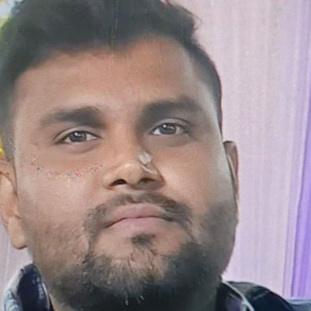 लखनऊ में होमगार्ड-भर्ती परीक्षा देने जा रहे युवक की मौत:तेज रफ्तार बाइक डिवाइडर से टकराई; बहन की विदाई के दिन उजड़ा घर