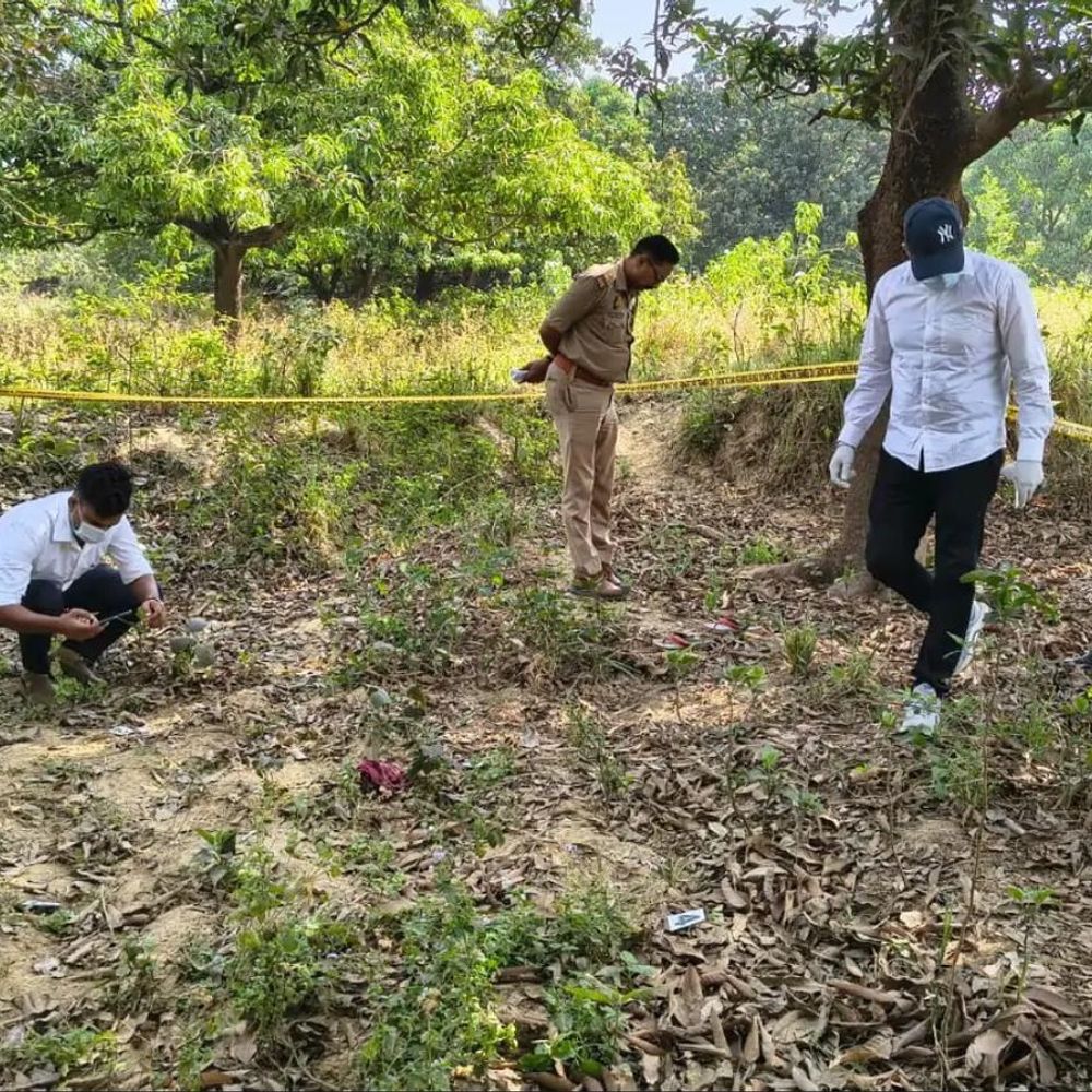 प्रतापगढ़ में महिला का शव मिला:हत्या कर फेंके जाने की आशंका, पहचान करने का प्रयास जारी