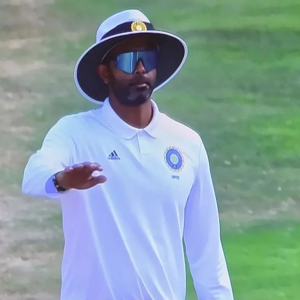 U-19 वर्ल्ड कप के हीरो तन्मय अब IPL में अंपायर:विराट की टीम से जीता था खिताब, यूपी के पहले पूर्व क्रिकेटर बने