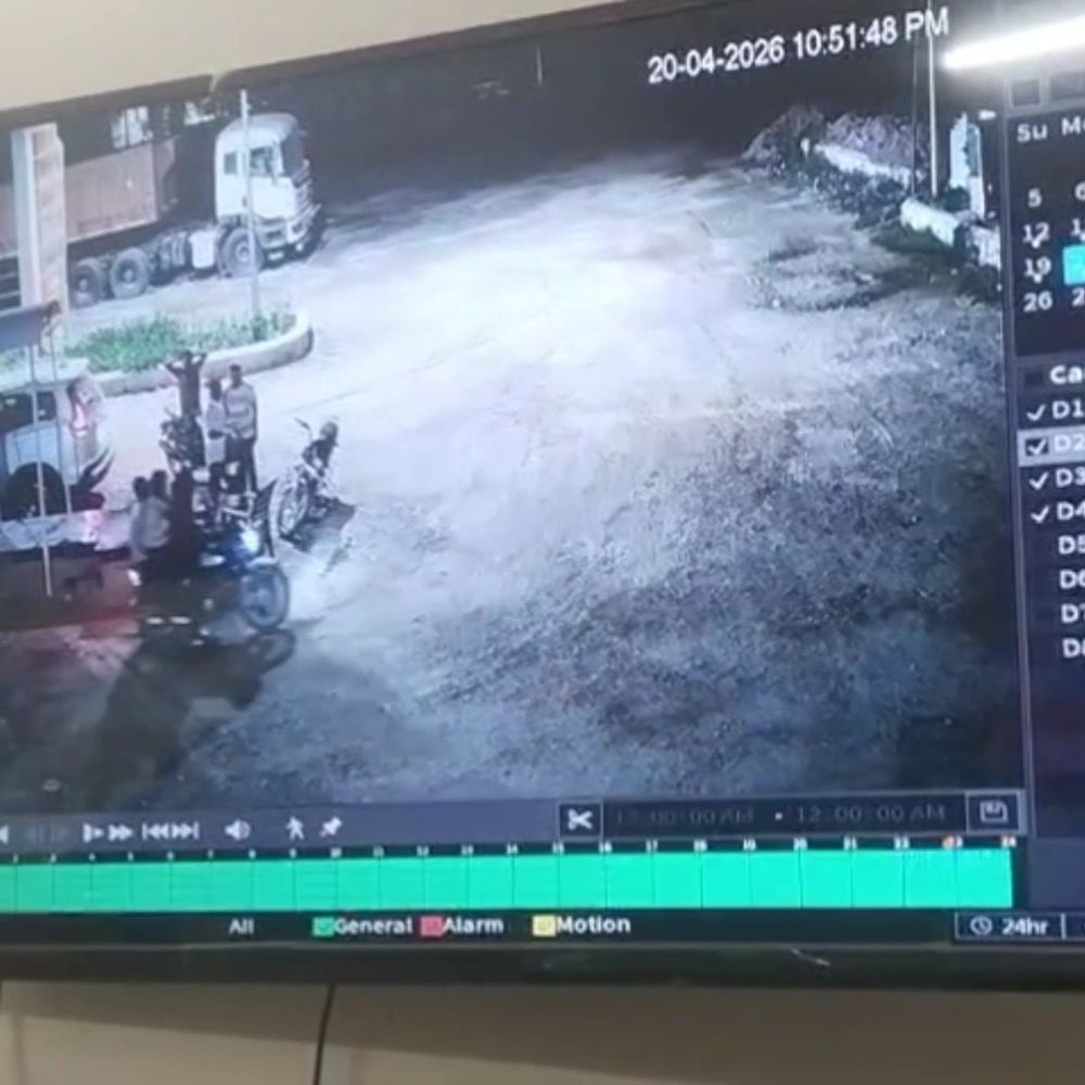 भाजपा नेता-गोलीकांड के आरोपी के अयोध्या में होने का दावा:CCTV में परिवार संग दिखे, पत्नी बोली- राजनीतिक रंजिश में फंसाया