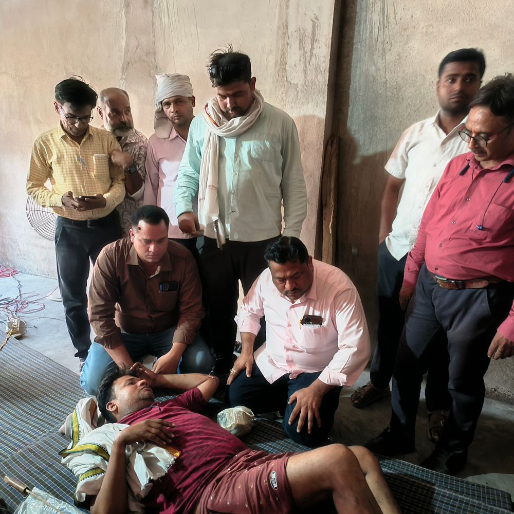 घाटमपुर में आग से जलकर दुकानदार की मौत:पांच झुलसे, उप्र आदर्श व्यापार मंडल ने 21 हजार की आर्थिक सहायता दी