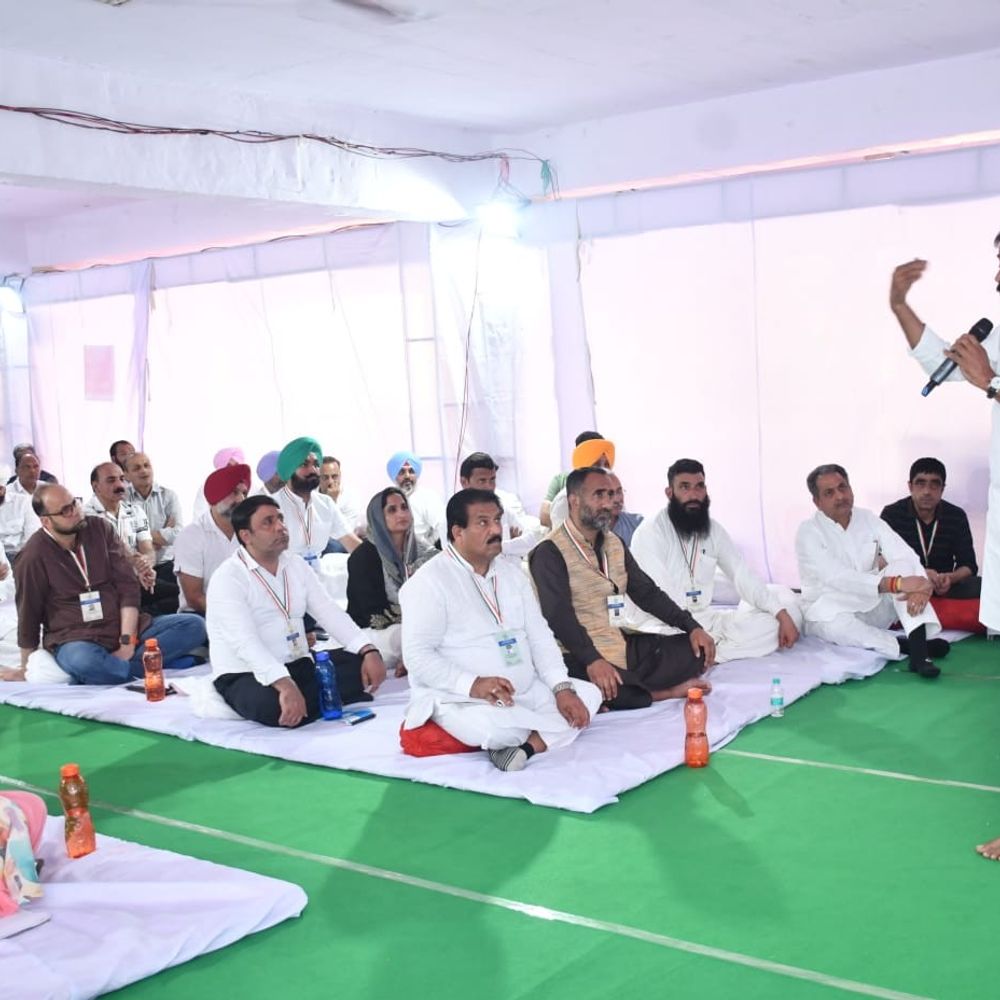 वेणुगोपाल का कार्यकर्ताओं से कहा- लोगों की समस्या सुलझाएं:  कांगड़ा में कांग्रेस के 10 दिवसीय शिविर में बोले- कर्मठ को मिलेगा सम्मान – Kangra News