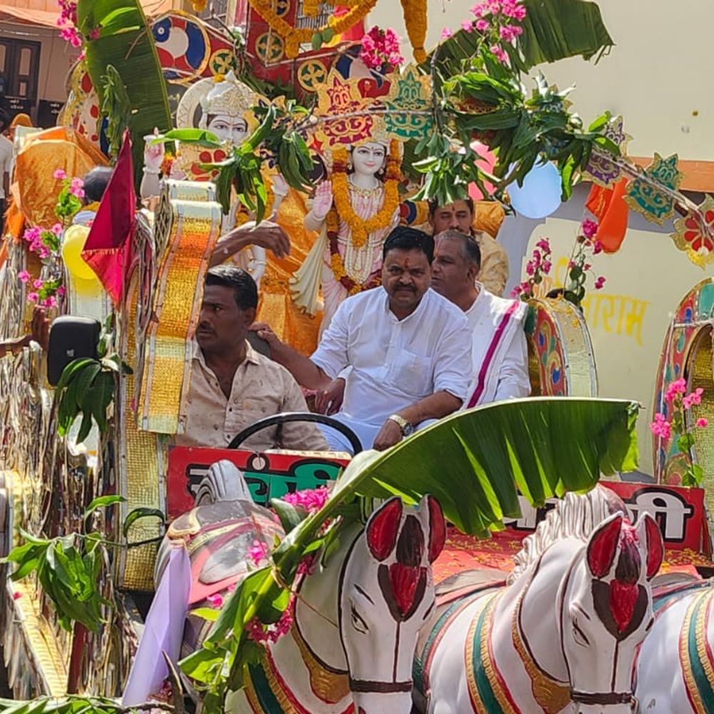 ग्राम सारसी में भगवान लक्ष्मीनारायण की प्राणप्रतिष्ठा:भव्य चल समारोह निकला, भक्तिमय माहौल में उमड़े ग्रामीण