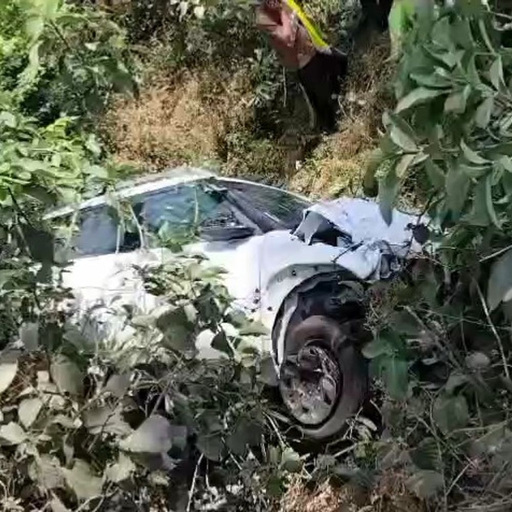 सीतापुर में अलग अलग दो सड़क हादसे, एक की मौत:आठ लोग गंभीर घायल, पुलिस ने शव पोस्टमार्टम को भेजा