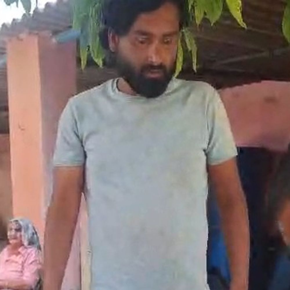 बागपत में रिमोट से हो रहा था अनाज में खेल:किसानों से ठगी का भंडाफोड़, खेकड़ा में हड़कंप