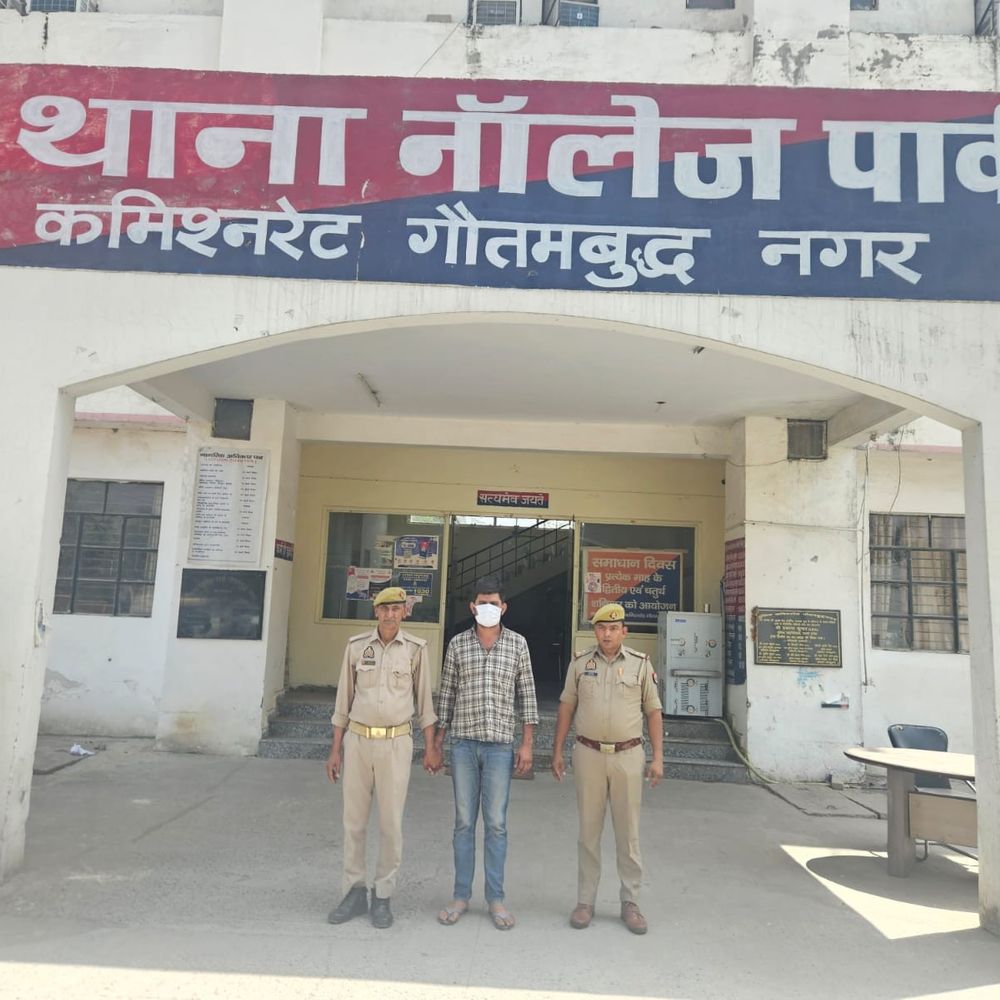 ग्रेटर नोएडा में 35 लाख की अवैध शराब बरामद:फर्जी बिल्टी से 237 पेटी शराब की तस्करी, पुलिस ने एक अंतरराज्यीय तस्कर अरेस्ट किया