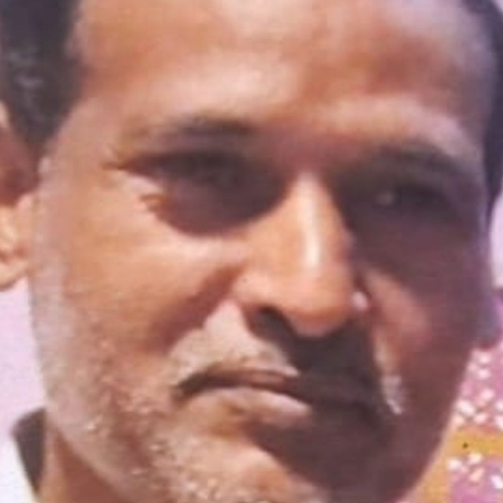 कानपुर में तेज रफ्तार डंपर ने ई-रिक्शा को मारी टक्कर:सब्जी कारोबारी की मौत, चालक फरार