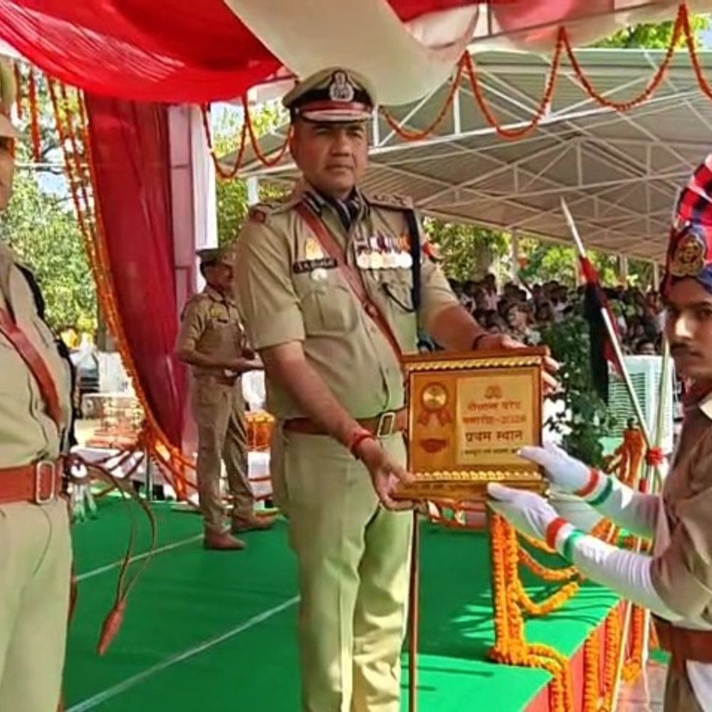 470 रिक्रूट पुलिस में हुए शामिल:फतेहगढ़ पुलिस लाइन में पासिंग आउट परेड आयोजित, सीएम के संबोधन को लाइव सुना