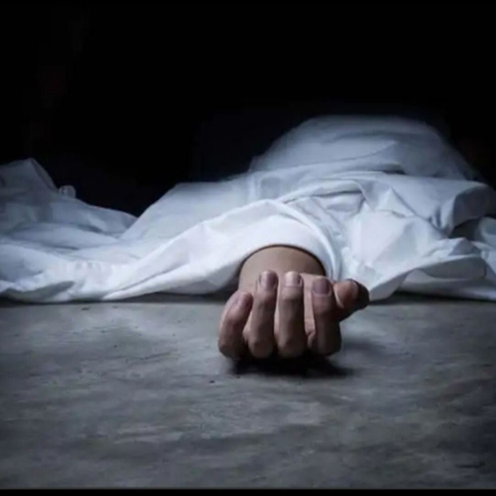 आत्महत्या के लिए उकसाने के लिए महिला मित्र पर मुकदमा:बैंककर्मी ने वीडियो कॉल करके लगाई थी फांसी, पिता बोले- मानसिक तनाव दे रही थी