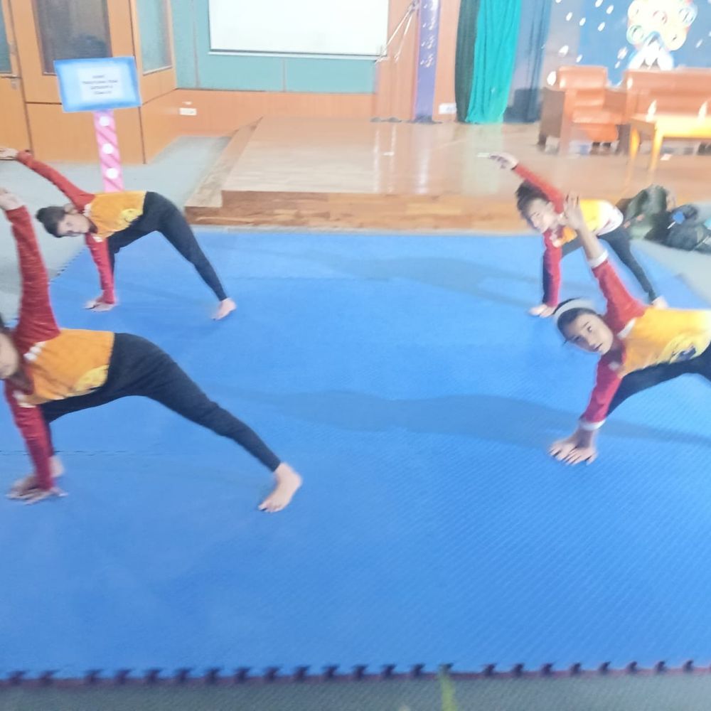 लखनऊ के एमिटी स्कूल में 'प्रेरणा योग उत्सव':विद्यार्थियों ने योग क्विज और कलात्मक प्रस्तुतियों से मन मोहा